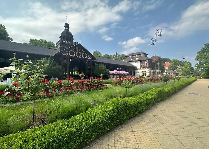 Apartament Emerald Przy Deptaku Szczawno-Zdroj